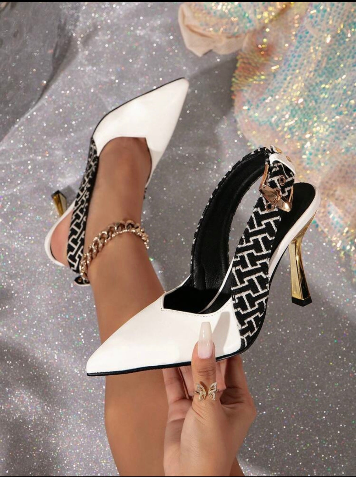 Elegant Pointed-Toe Slingback Heels