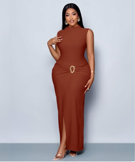 Elegant Sleeveless Bodycon Dress with Belt Detail