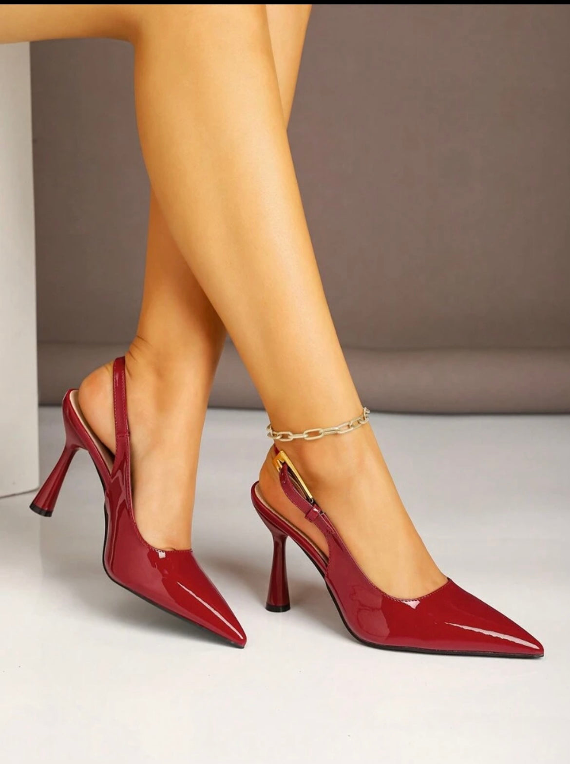 Elegant Pointed Toe Slingback Heels