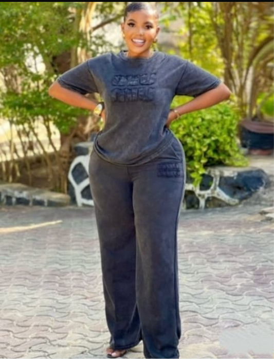 Casual Two-Piece Set - Oversized Tee & Wide-Leg Pants