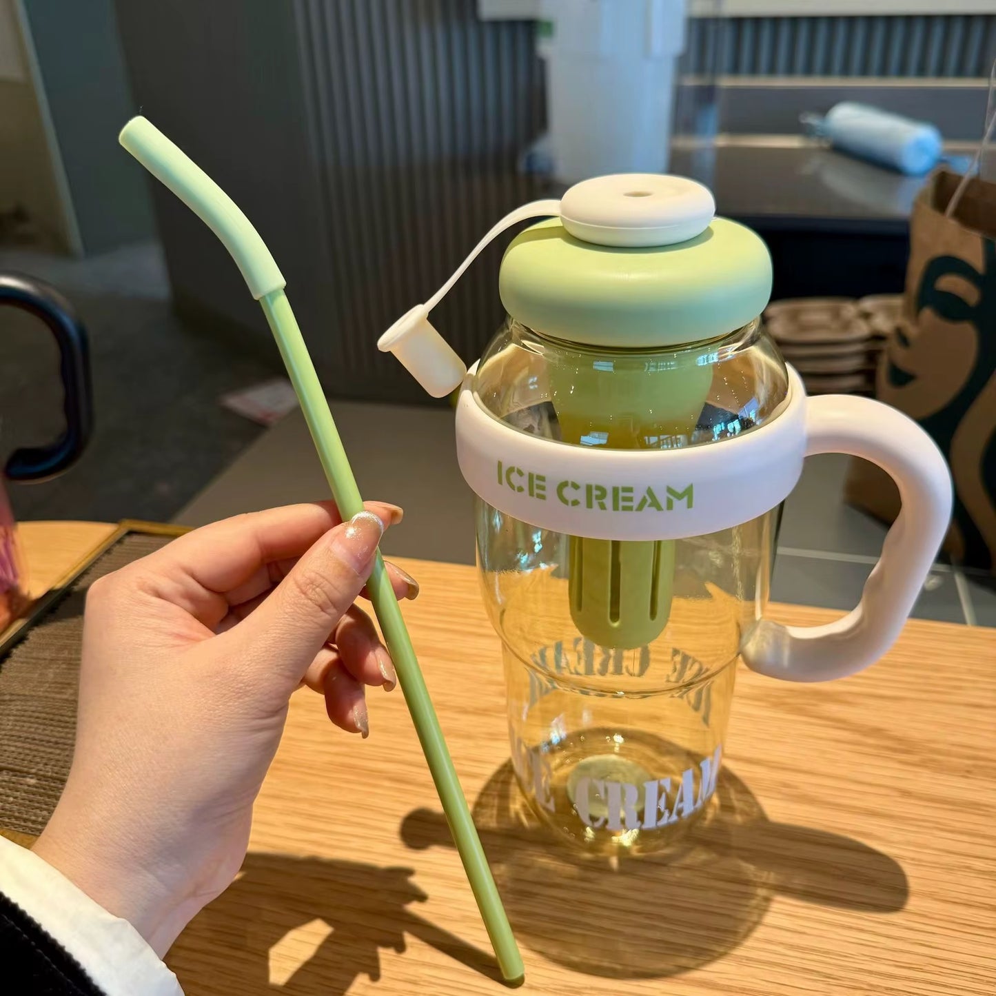 1200ml Reusable Water Bottle with Handle & Straw